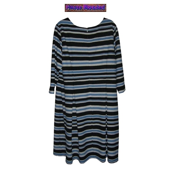 Lane Bryant Striped Skater Dress Black White Blue Pleated Stripe Plus Sz 20 NWT - Picture 4 of 13